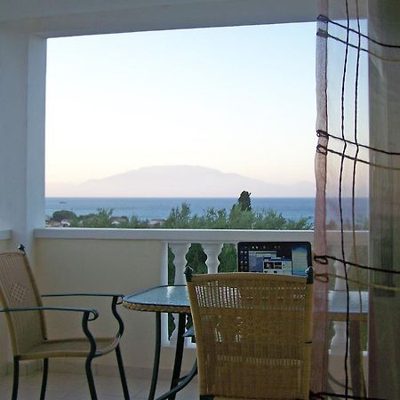 Pouliezos Koklanis Zante Apartments 알리케스 외부 사진
