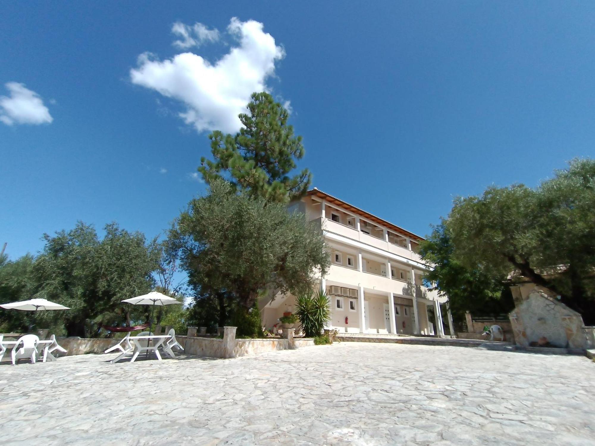 Pouliezos Koklanis Zante Apartments 알리케스 외부 사진