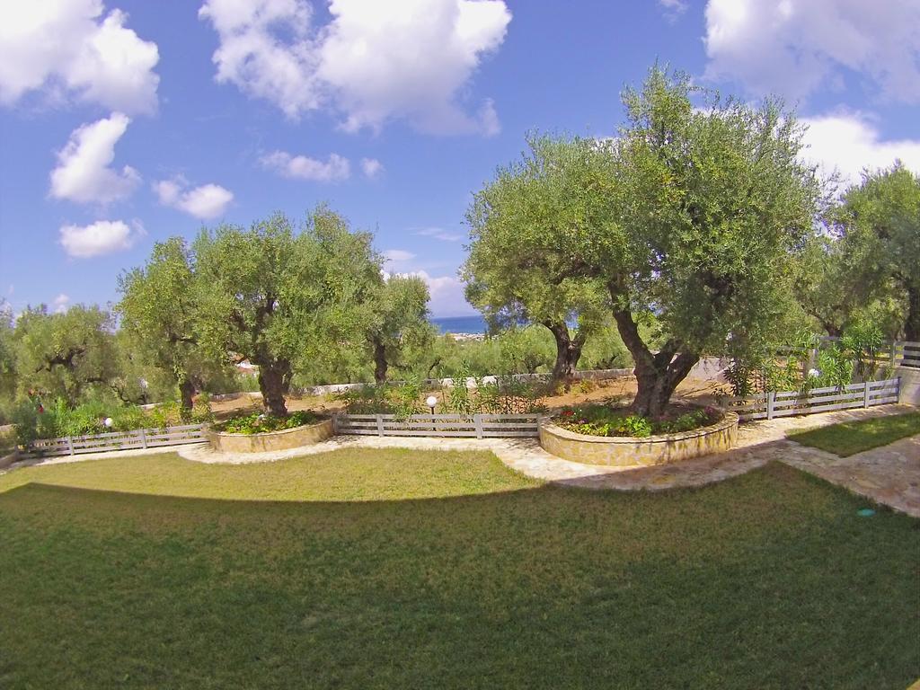Pouliezos Koklanis Zante Apartments 알리케스 외부 사진