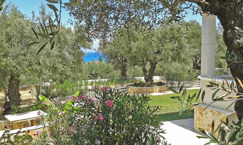 Pouliezos Koklanis Zante Apartments 알리케스 외부 사진